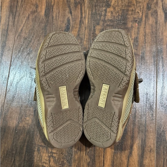 Sperrys - Picture 4 of 5